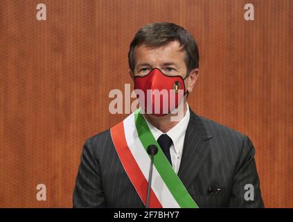 Giorgio Gori lors de la conférence de presse en présence du gouverneur de Lombardie Attilio Fontana et dans le Promoberg centre de vaccination Banque D'Images