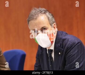 Alessandro Fermi lors de la conférence de presse en présence du gouverneur de Lombardie Attilio Fontana et dans le Promoberg centre de vaccination Banque D'Images