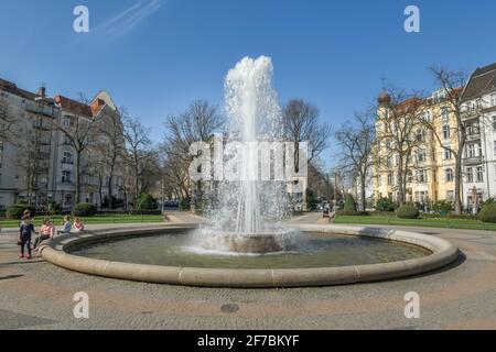 Brunnen, Viktoria-Luise-Platz, Schöneberg, Berlin, Allemagne Banque D'Images