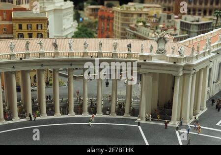 À l'intérieur du plus grand modèle de chemin de fer du monde Miniatur Wunderland À Hambourg en Allemagne Banque D'Images