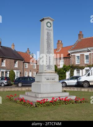 Le mémorial de guerre à la place du marché, Easingwold, dans le Yorkshire du Nord Banque D'Images