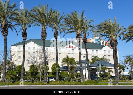 ANAHEIM, CALIFORNIE - 31 MARS 2021 : Hilton Garden Inn sur Harbor Boulevard, dans la région d'Anaheim Resort. Banque D'Images