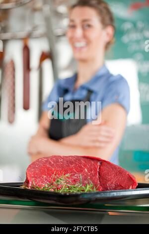 Libre de savoureux avec la viande rouge de femelles de boucherie Banque D'Images