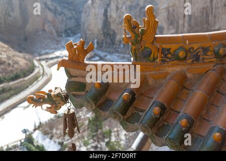 Carreaux vitrés de XuanKong si (temple suspendu) au pied de la montagne Hengshan dans la province du Shanxi, à environ 300 miles au sud-ouest de Beijing, Chine. Banque D'Images