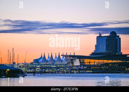 Canada place, Centre des congrès, Pan Pacific Hotel, Dawn, Vancouver, Colombie-Britannique, Canada Banque D'Images