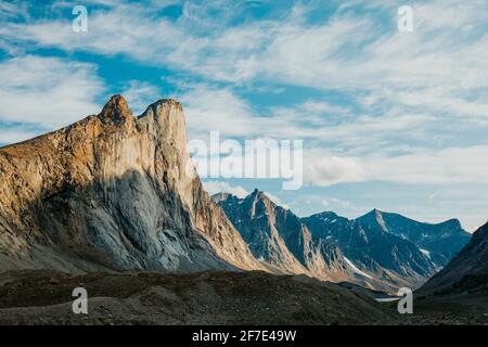 Vue panoramique sur le mont Thor, île de Baffin. Banque D'Images