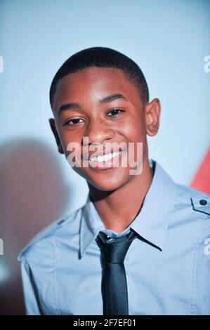 L'acteur Justin Martin assiste aux arrivées de la 6e soirée annuelle Teen Vogue Young Hollywood Party au Los Angeles County Museum of Art le 18 septembre 2008 à Los Angeles, en Californie. Credtit: Le Milgrim de Jared Banque D'Images