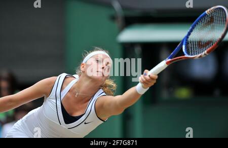 WIMBLEDON 2011. LA DEMI-FINALE DE LA FEMME. VICTORIA AZARENKA V. PETRA KVITOVA. PETRA KVITOVA. 30/6/2011. PHOTO DAVID ASHDOWN Banque D'Images