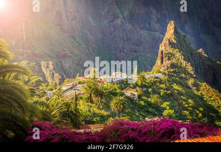 Village de Masca, attraction touristique la plus visitée de Tenerife, Espagne Banque D'Images