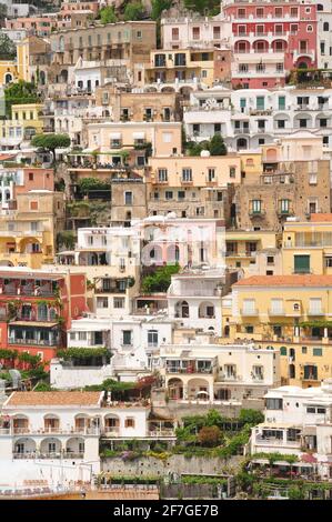 Le charmant village côtier de Positano, côte amalfitaine, Italie. Banque D'Images