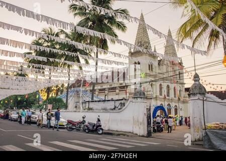 Kochi, Inde - 31 décembre 2015 : église chrétienne de la basilique Santa Cruz État du Kerala. Décoration des fêtes de Noël. Banque D'Images