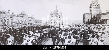 Défilé de la victoire sur la place Rouge à Moscou le 24 juin 1945. Banque D'Images