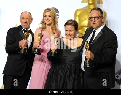 Oscar Winners Producers Spotlight Michael Sugar, Steve Golin, Nicole Rocklin, Blye Pagon Faust dans la salle de presse lors de la 88e cérémonie des Oscars, qui s'est tenue au Dolby Theatre, le dimanche 28 février 2016 à Hollywood, Californie. Photo de Jennifer Graylock-Graylock.com 917-519-7666 Banque D'Images