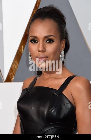 Kerry Washington arrive à la 88e cérémonie des Oscars, qui s'est tenue au Dolby Theatre, le dimanche 28 février 2016 à Hollywood, en Californie. Obligatoire Jennifer Graylock-Graylock.com Banque D'Images