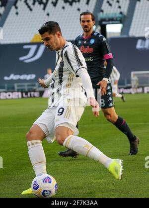 Naples, Piémont, Italie. 7 avril 2021. Lors du match de football italien Serie A FC Juventus contre SSC Napoli le 7 avril 2021 au stade Allianz à Turin.en photo: Alvaro Morata crédit: Fabio Sasso/ZUMA Wire/Alay Live News Banque D'Images