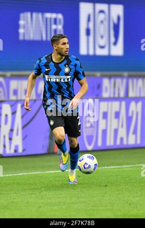 Milan, Italie. 07e avril 2021. Achraf Hakimi (2) de l'Inter Milan vu dans la série UN match entre l'Inter Milan et Sassuolo à Giuseppe Meazza à Milan. (Crédit photo : Gonzales photo/Alamy Live News Banque D'Images