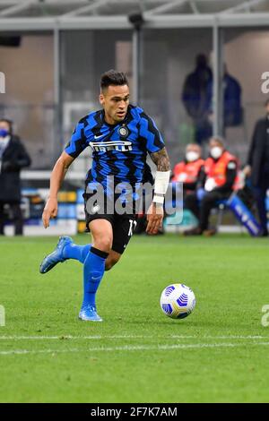 Milan, Italie. 07e avril 2021. Lautaro Martinez (10) de l'Inter Milan vu dans la série UN match entre l'Inter Milan et Sassuolo à Giuseppe Meazza à Milan. (Crédit photo : Gonzales photo/Alamy Live News Banque D'Images