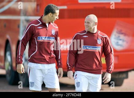 ENTRAÎNEMENT EN ANGLETERRE AU LONDON COLNEY. 10/10/2008. WAYNE ROONEY. PHOTO DAVID ASHDOWN Banque D'Images