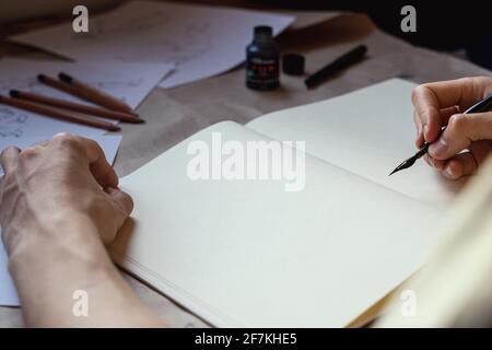 Croquis au crayon représentant un artiste. Arrière-plan de la maquette Banque D'Images