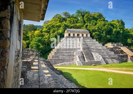 Temple des Inscriptions ou Templo de Inscripciones, d'anciennes ruines Maya de Palenque, site archéologique, Palenque, Mexique, l'UNESCO Banque D'Images