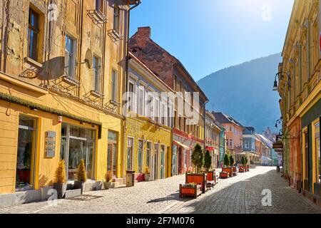 La vieille ville de Brasov, en Transylvanie, Roumanie Banque D'Images