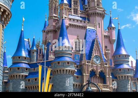 Orlando, Floride. 04 août 2020. Vue partielle du château de Cendrillon au Royaume magique (395) Banque D'Images