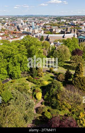 Brandon Hill Park et Central Bristol UK - vue depuis Cabot Tower, Brandon Hill Park, Bristol UK Banque D'Images