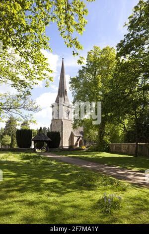 Église St Marys dans le village de Lower Slaughter, Gloucestershire, Royaume-Uni Banque D'Images