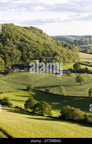 Terres agricoles dans la vallée de Severn près de Far Green, Coaley, Gloucestershire Royaume-Uni Banque D'Images