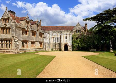 Athelhampton House dans le Dorset. Construit en 1485 comme une maison familiale privée Banque D'Images