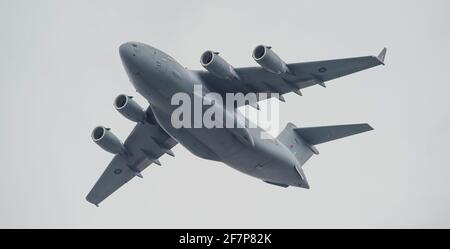 Le Boeing C-17 Globemaster de la Royal Air Force au flipper lors de la cérémonie du Trooping The Color de 2016 à Londres, au Royaume-Uni, le 11 juin 2016. Crédit: Malcolm Park/Alay Banque D'Images