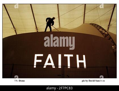 Faith zone dans le Millennium Dome décembre 1999, un court trois semaines avant le grand jour Banque D'Images