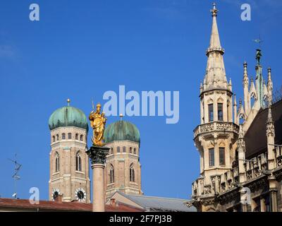 Colonne Mariale devant l'église de notre dame, Munich, Bavière, Allemagne, Europe Banque D'Images