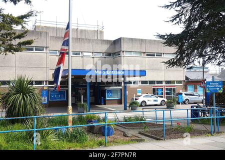 Entrée principale de l'hôpital général du district d'Eastbourne, eastbourne, est de sussex, royaume-uni Banque D'Images