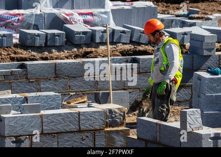 Farington Mews - développement de maisons Keepmoat à Chorley. Constructeurs commencer la construction de ce nouveau domaine de logement à l'aide de blocs Thermalite. Banque D'Images