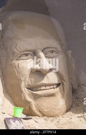 PHOTO DU DOSSIER Sculpture de sable du prince Philip, HRH le duc d'Édimbourg, sur la plage de Weymouth, Dorset, Royaume-Uni en mai - photo prise le 5/16. Le prince Philip, duc d'Édimbourg, est décédé le 9 avril 2021 à l'âge de 99 ans. Crédit : Carolyn Jenkins/Alay Live News Banque D'Images