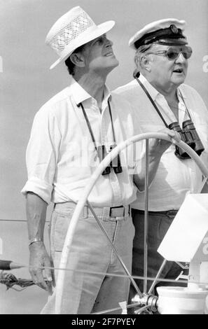 4 août 1980 - Cowes, Angleterre, Royaume-Uni - LE PRINCE PHILIP tient la direction du voilier 'Yeoman XXI' pendant la 'semaine des Cowes Yachting'. (Credit image: © Keystone Press Agency/Keystone USA via ZUMAPRESS.com) Banque D'Images