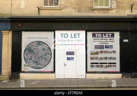 Fermeture des magasins de la ville de Bath somerset au Royaume-Uni. Les loyers élevés et la concurrence en ligne mènent à des moments difficiles. Banque D'Images