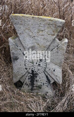 Croix dans le cimetière XVIII-XIX siècles. Village Bush région de Yampolsky région de Vinnytsia, Ukraine Banque D'Images