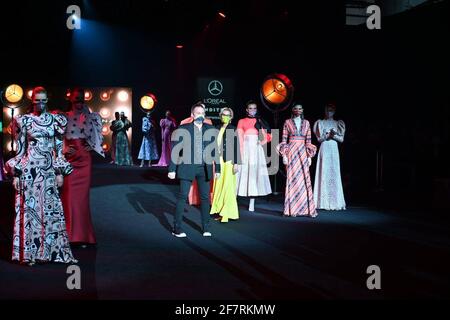 Madrid, Espagne. 09e avril 2021. Hannibal Laguna Fashion show à MBFW Madrid Fashion week, 9 avril 2021 711/Antonio Quilez/Cordon Press Credit: CORDON PRESS/Alay Live News Banque D'Images