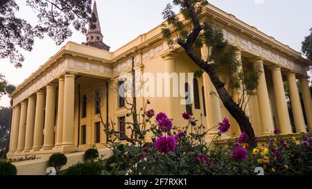 Kolkata, Bengale-Occidental, Inde - janvier 2018 : l'ancien bâtiment de l'église Saint-Jean de l'ère britannique dans la ville de Kolkata. Banque D'Images