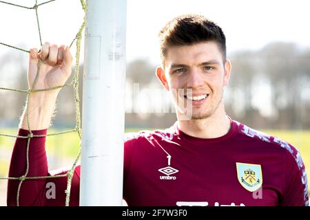 Nick Pope, gardien de but de Burnley, pose pour des portraits sur le terrain d'entraînement du Burnley FC à Padiham, Lancashire, Royaume-Uni. Date de la photo: Mercredi 17 mars 2021. Le crédit photo devrait se lire: Anthony Devlin Banque D'Images