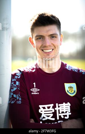 Nick Pope, gardien de but de Burnley, pose pour des portraits sur le terrain d'entraînement du Burnley FC à Padiham, Lancashire, Royaume-Uni. Date de la photo: Mercredi 17 mars 2021. Le crédit photo devrait se lire: Anthony Devlin Banque D'Images