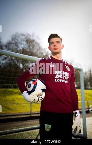 Nick Pope, gardien de but de Burnley, pose pour des portraits sur le terrain d'entraînement du Burnley FC à Padiham, Lancashire, Royaume-Uni. Date de la photo: Mercredi 17 mars 2021. Le crédit photo devrait se lire: Anthony Devlin Banque D'Images