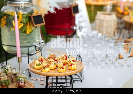 Hors-d'œuvre de banquet bruschettas pour la restauration Banque D'Images