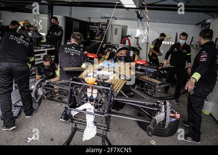 Mécanique mécaniciens pendant l'ePrix de Rome 2021, 3e tour du Championnat du monde de Formule E 2020-21, sur le Circuito Cittadino dell'EUR du 9 au 11 avril, à Rome, Italie - photo François Flamand / DPPI / LiveMedia Banque D'Images