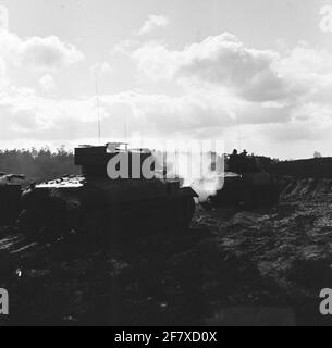 Chars de combat moyens du type de RAM II pendant un exercice. Banque D'Images