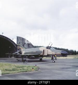 Boeing (Mc Donnell Douglas) Phantom II F-4G de la 52e Escadre de chasseurs tactiques de l'American Air Force au Luchtbase Jever en Allemagne de l'Ouest. Banque D'Images