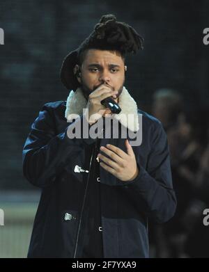 Le Weeknd sur la piste lors du Secret Fashion Show 2015 de Victoria, qui s'est tenu à l'arsenal de Lexington Avenue, le mardi 10 novembre 2015 à New York. Photo de Jennifer Graylock-Graylock.com 917-519-7666 Banque D'Images