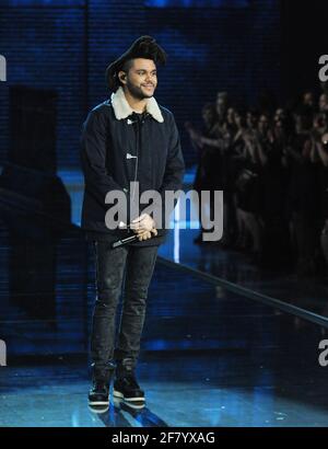 Le Weeknd sur la piste lors du Secret Fashion Show 2015 de Victoria, qui s'est tenu à l'arsenal de Lexington Avenue, le mardi 10 novembre 2015 à New York. Photo de Jennifer Graylock-Graylock.com 917-519-7666 Banque D'Images